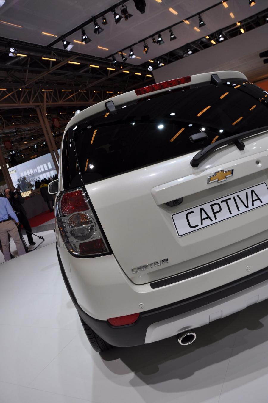 Chevrolet Captiva 2011 года  (фото 18 из 24)